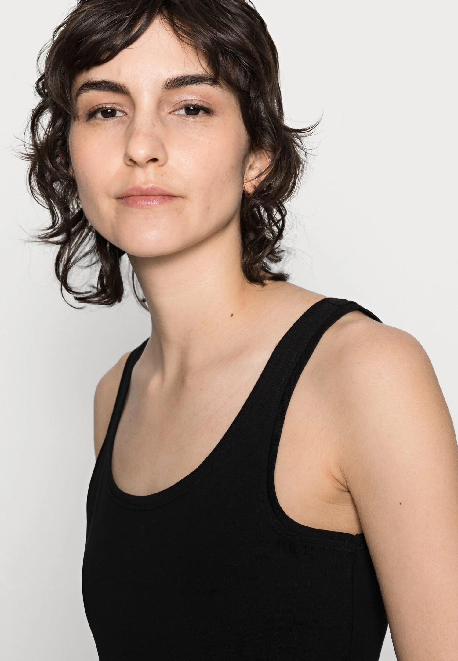 Basic Tank 3Er Pack - Top - Black/White /Khaki