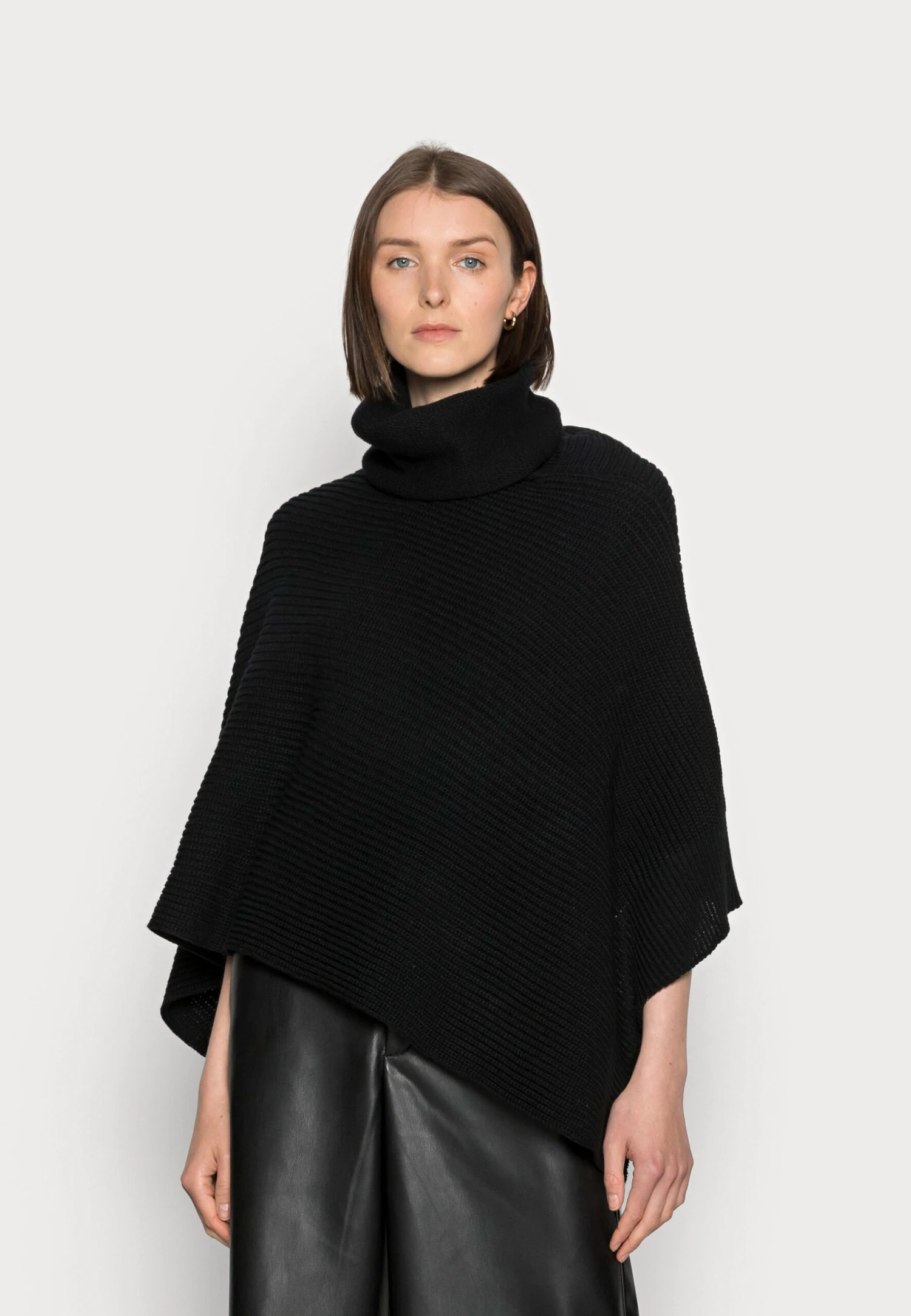 Poncho - Black