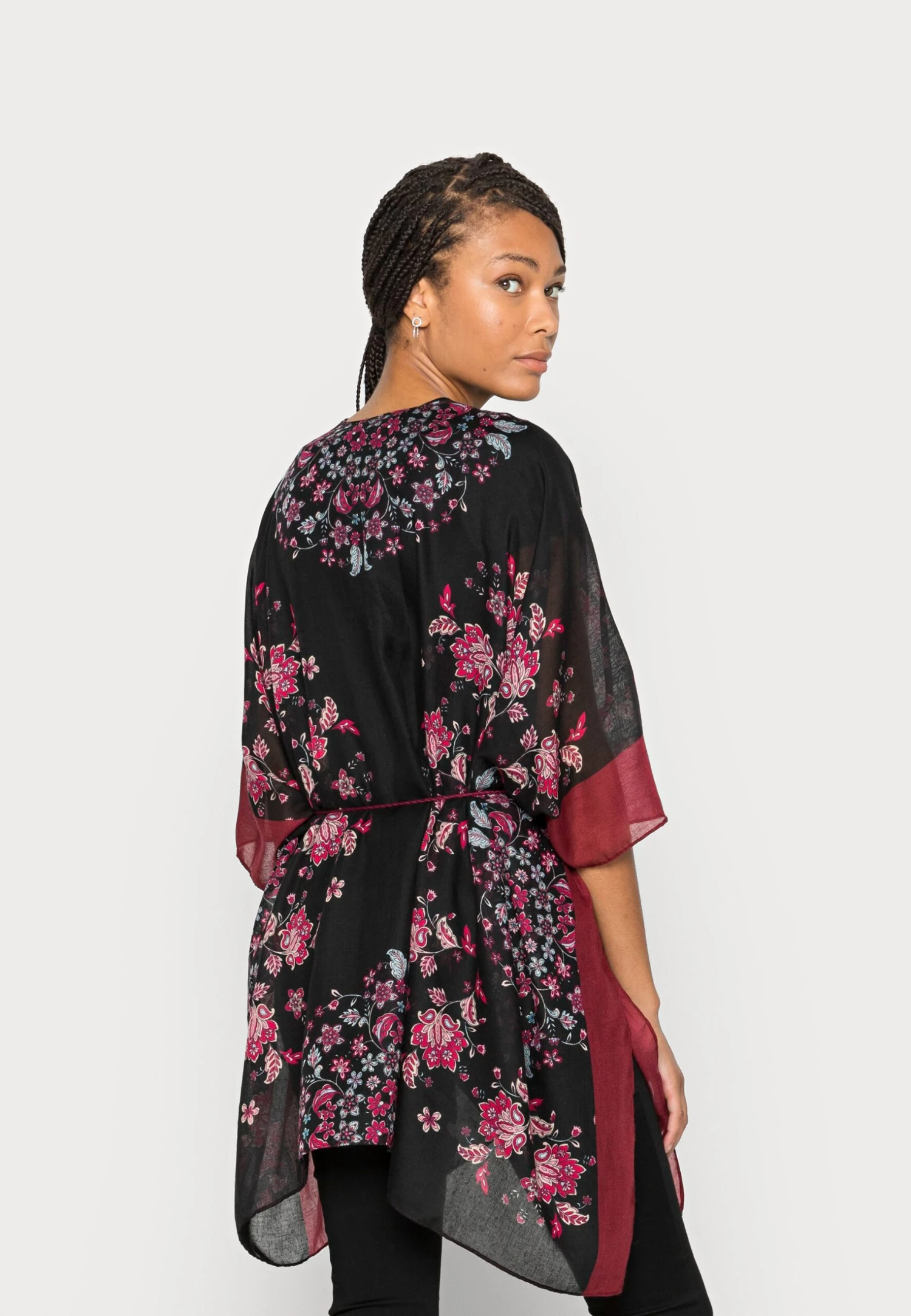 Lichte Jas - Black/Blue/Red