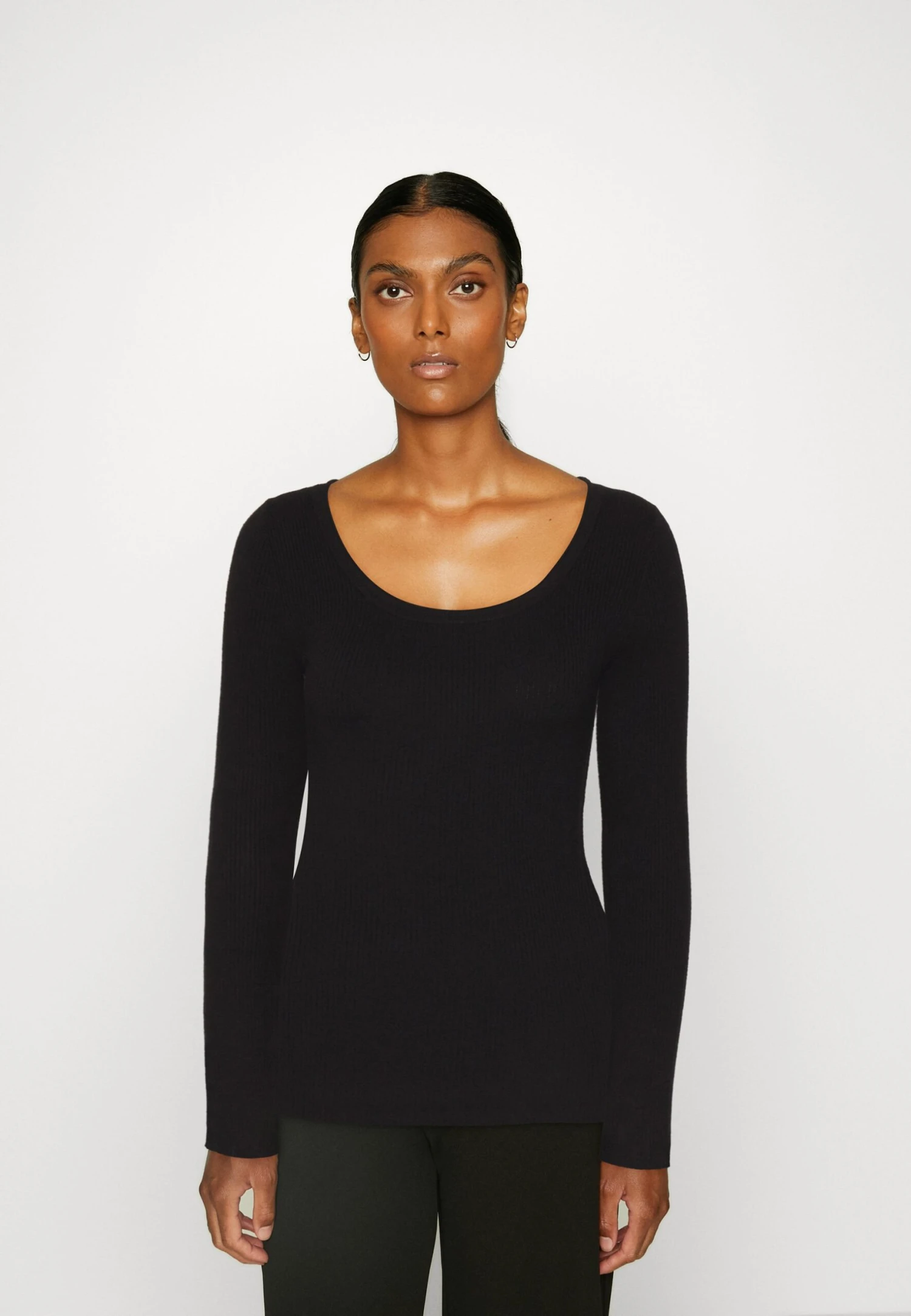 Button Detail - Trui -Black