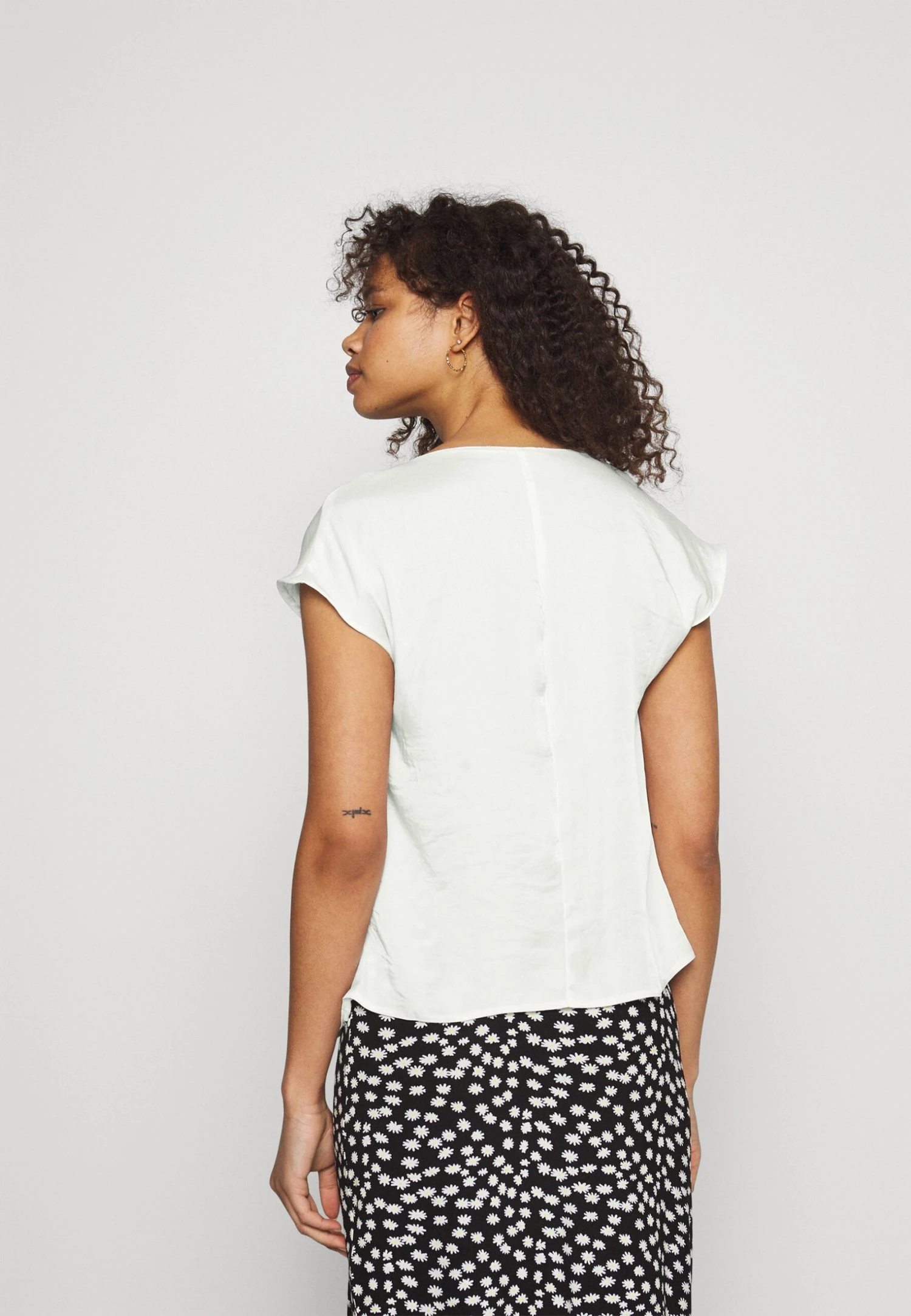 T-Shirt Basic - Off-White