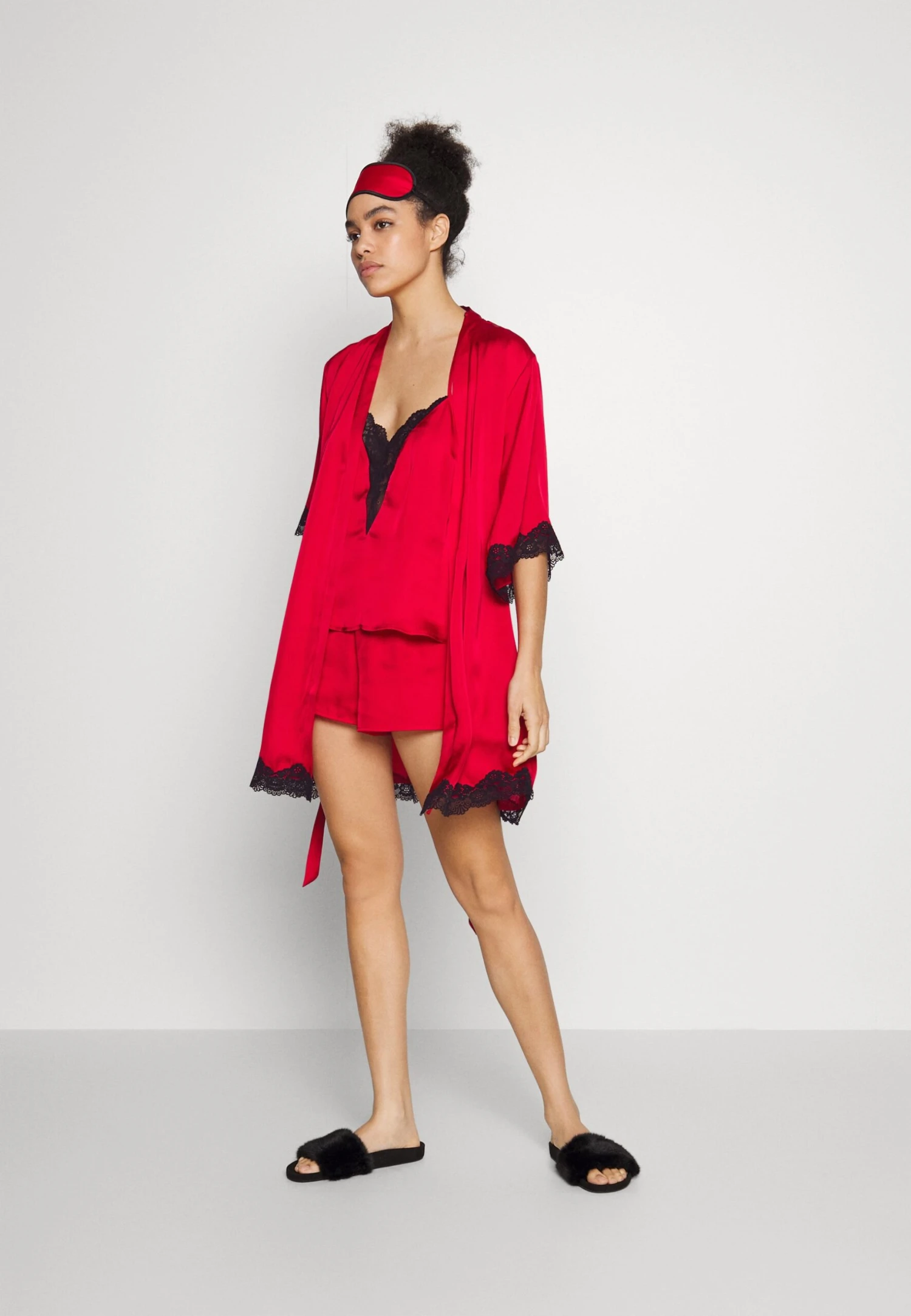 4 Piece Gift Set - Pyjama - Black/Red