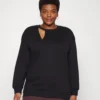 Cut Out Neck Fit - Sweater -Black