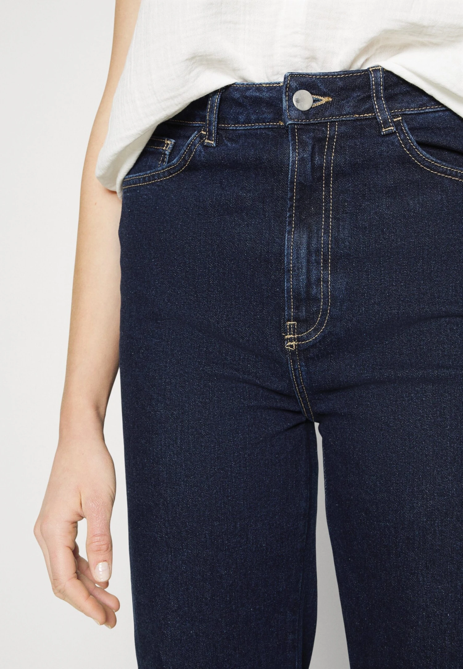 Straight Leg Jeans - Dark Blue Denim