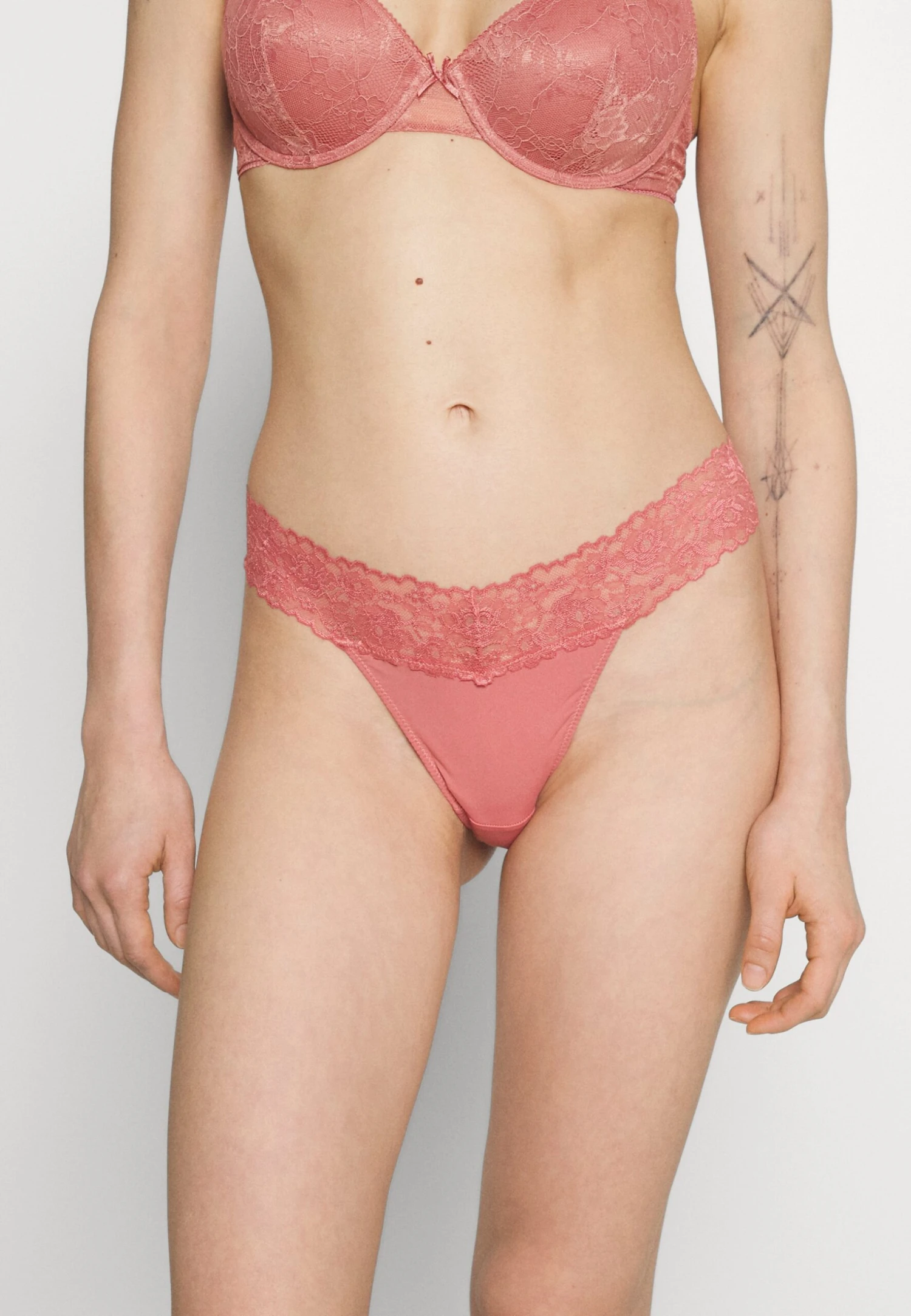 5 Pack - String - Pink/Black